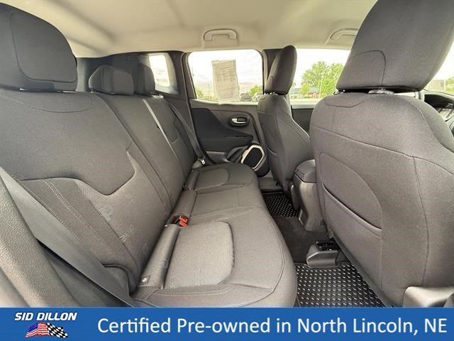 Used 2017 Glacier Metallic Jeep Latitude image 22