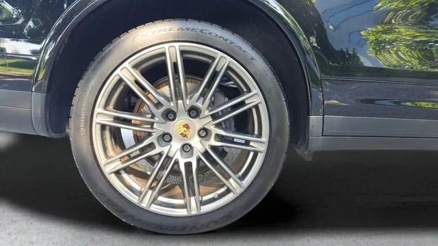 Used 2018 Black Porsche Base image 44