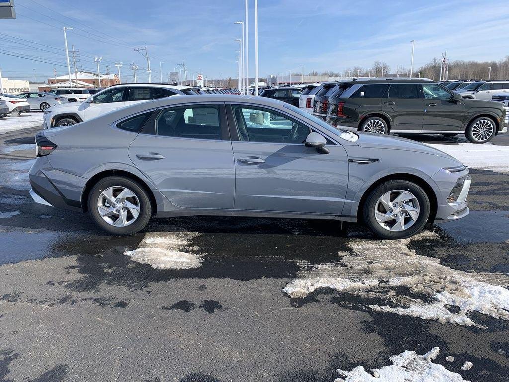 2026 Hyundai Sonata SE - Photo 9