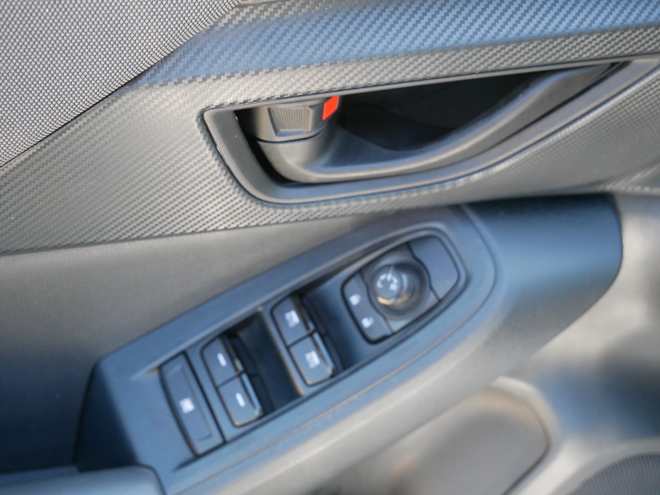 Used 2025 Ice Silver Metallic Subaru Premium image 18