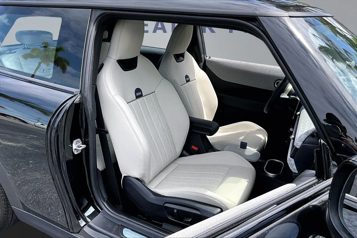 Used 2025  MINI Cooper S image 29