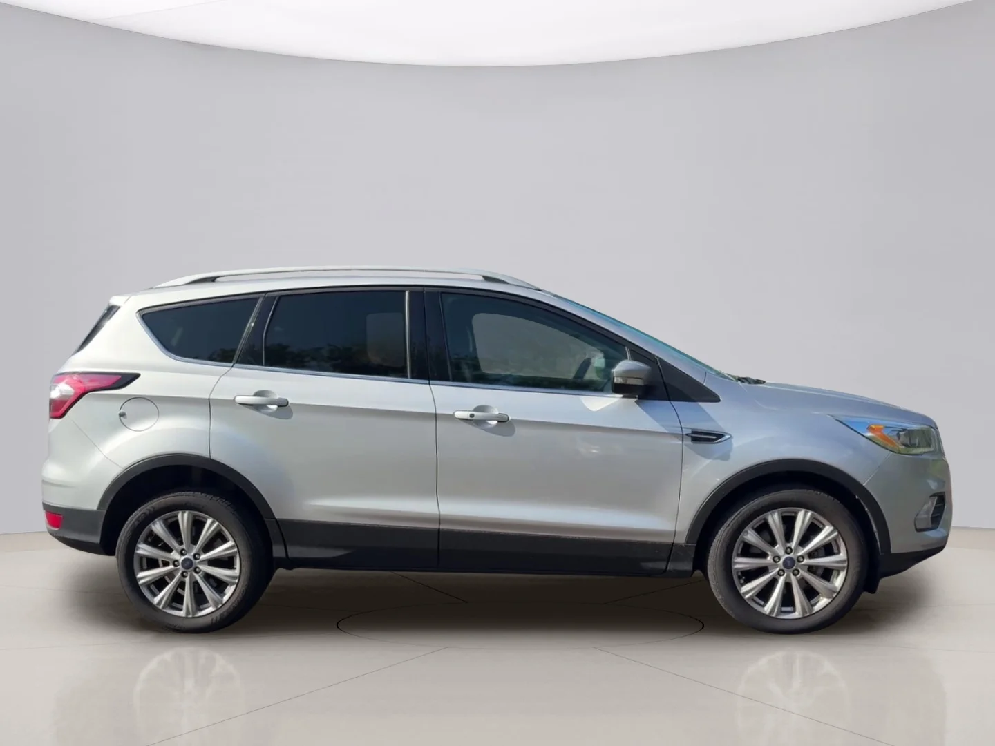 Used 2017 Silver Ford TITANIUM AWD image 6
