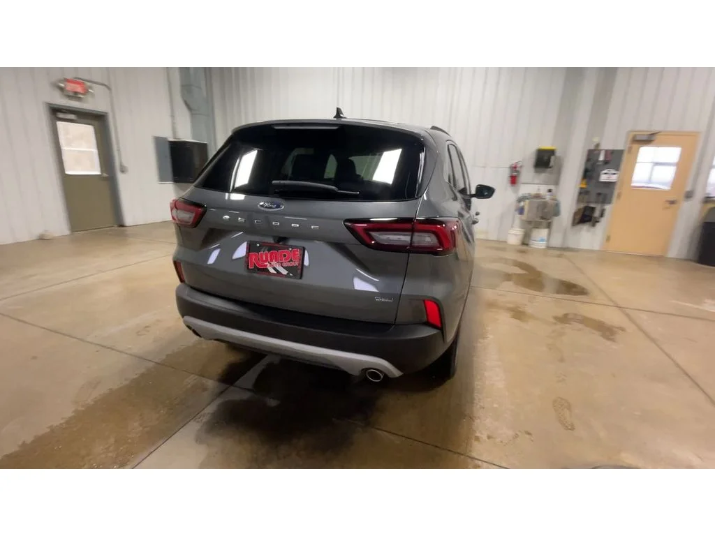 2023 Ford Escape PHEV - Photo 7