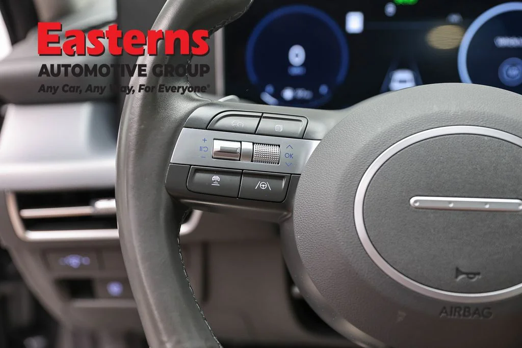 Used 2024 Gray Hyundai SEL image 15