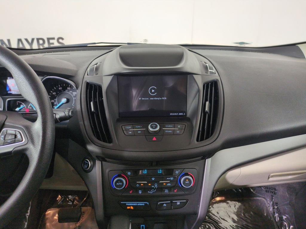 Used 2019 Ruby Red Metallic Ford SE image 18