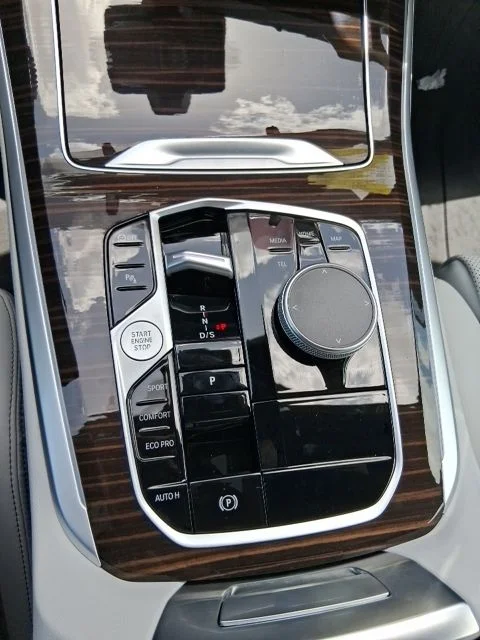 New 2026 Mineral White Metallic BMW sDrive40i image 12