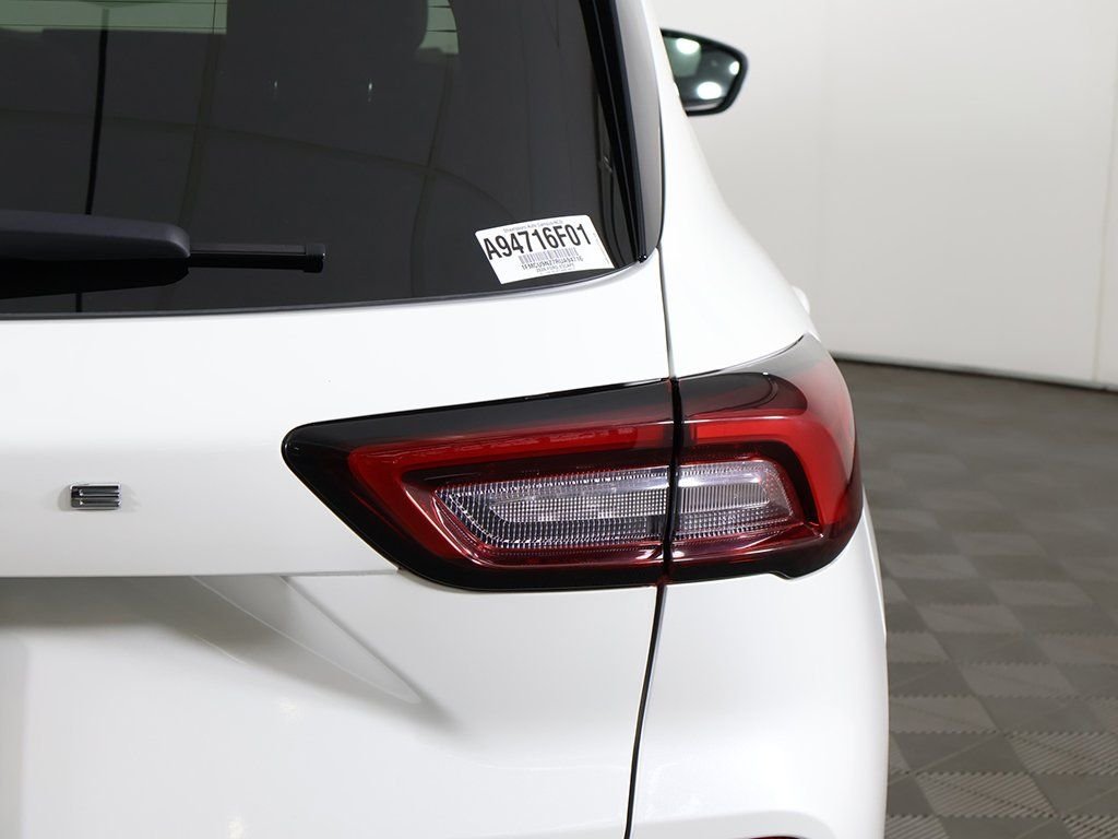 2024 Ford Escape ST-Line Select - Photo 18