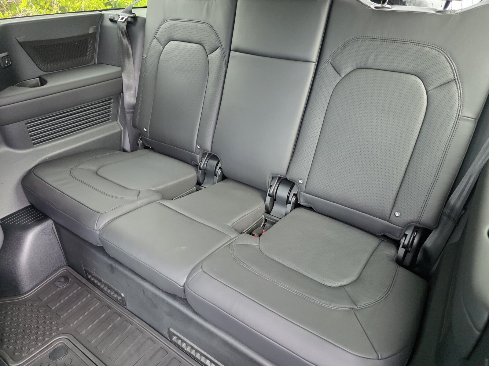 New 2026 Borasco Grey Land Rover P400 X-Dynamic SE image 14