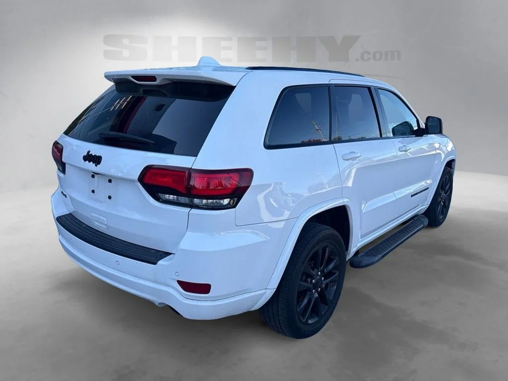 Used 2020 White Jeep Altitude image 12