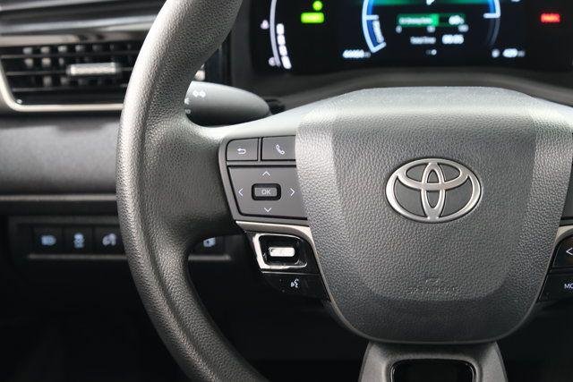 Certified Used 2025 ICE CAP Toyota  image 12