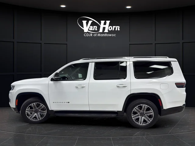 Used 2024 Bright White Clearcoat Jeep Base image 4