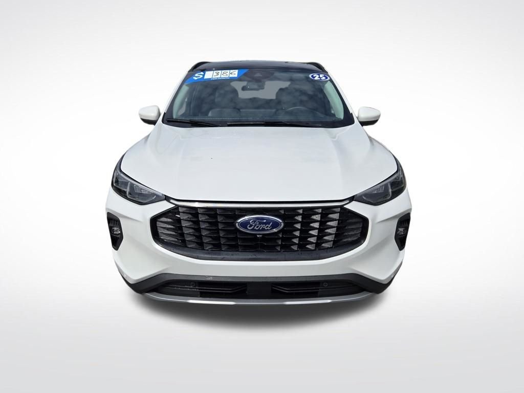 Used 2025 White Ford Base image 11
