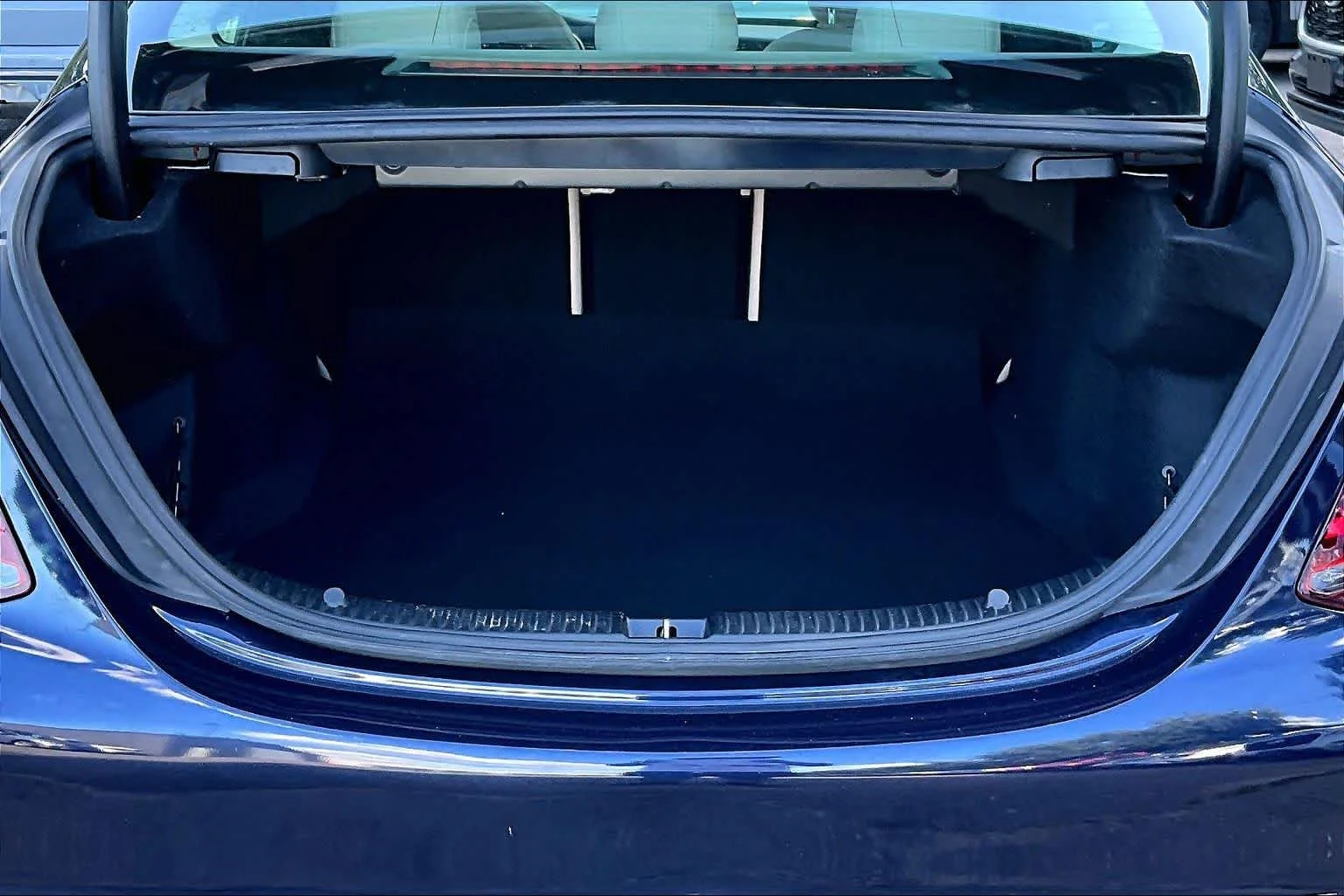 Used 2019 Lunar Blue Metallic Mercedes-Benz C 300 image 31
