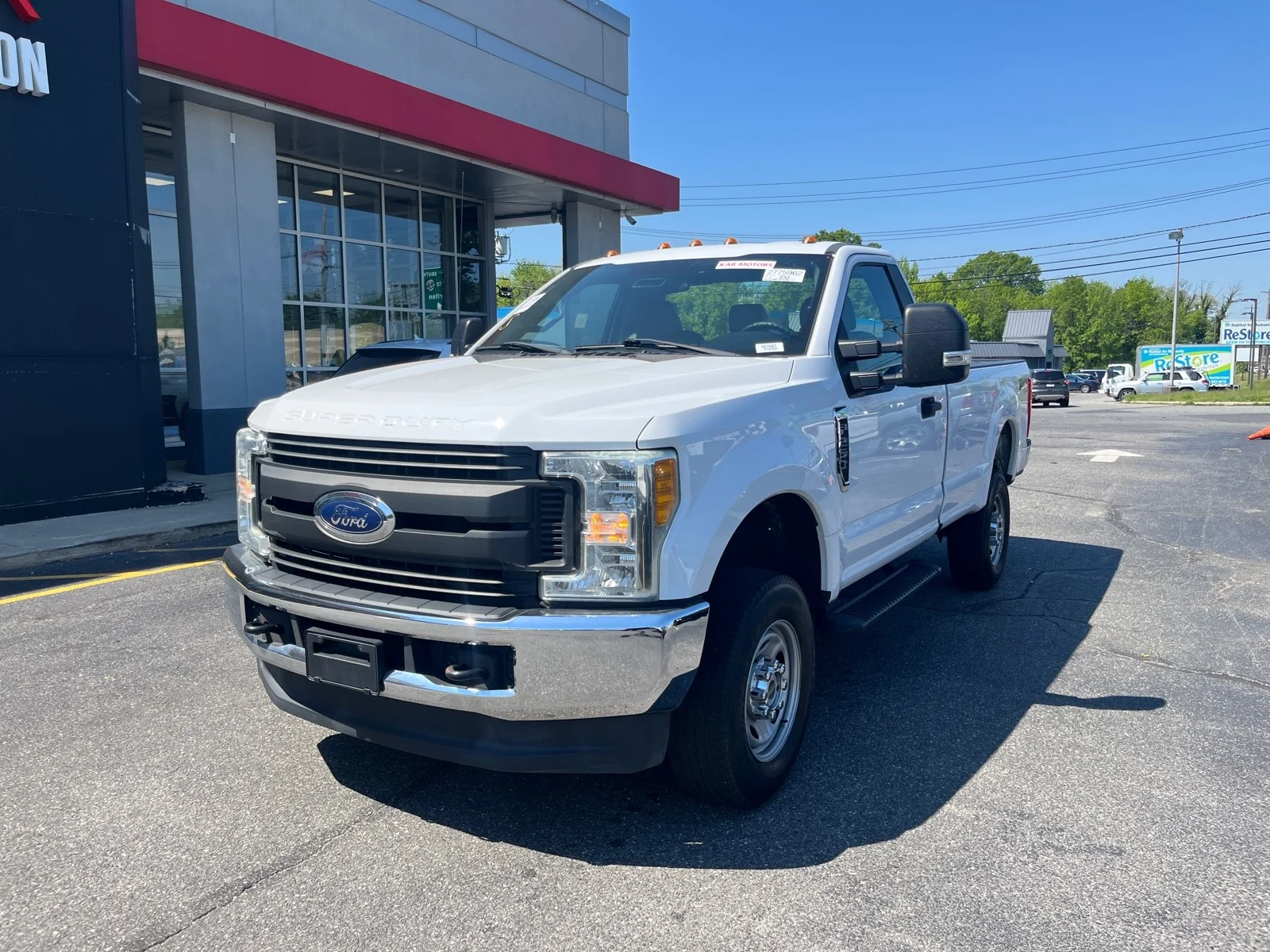 Used 2017 Oxford White Ford XL4WD REG CAB 8 BOX image 4