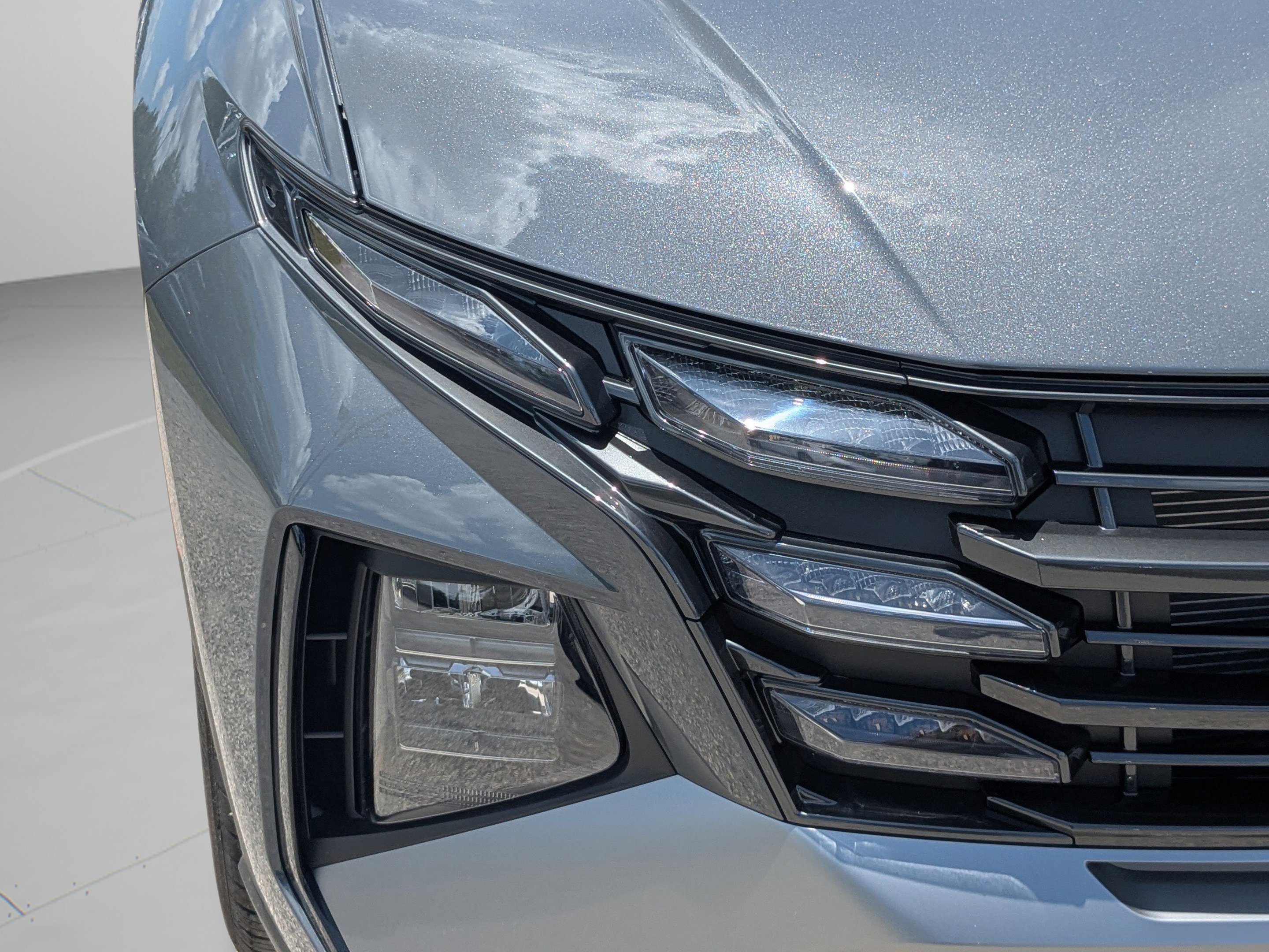 New 2026 Ecotronic Gray Hyundai SEL Premium FWD image 10
