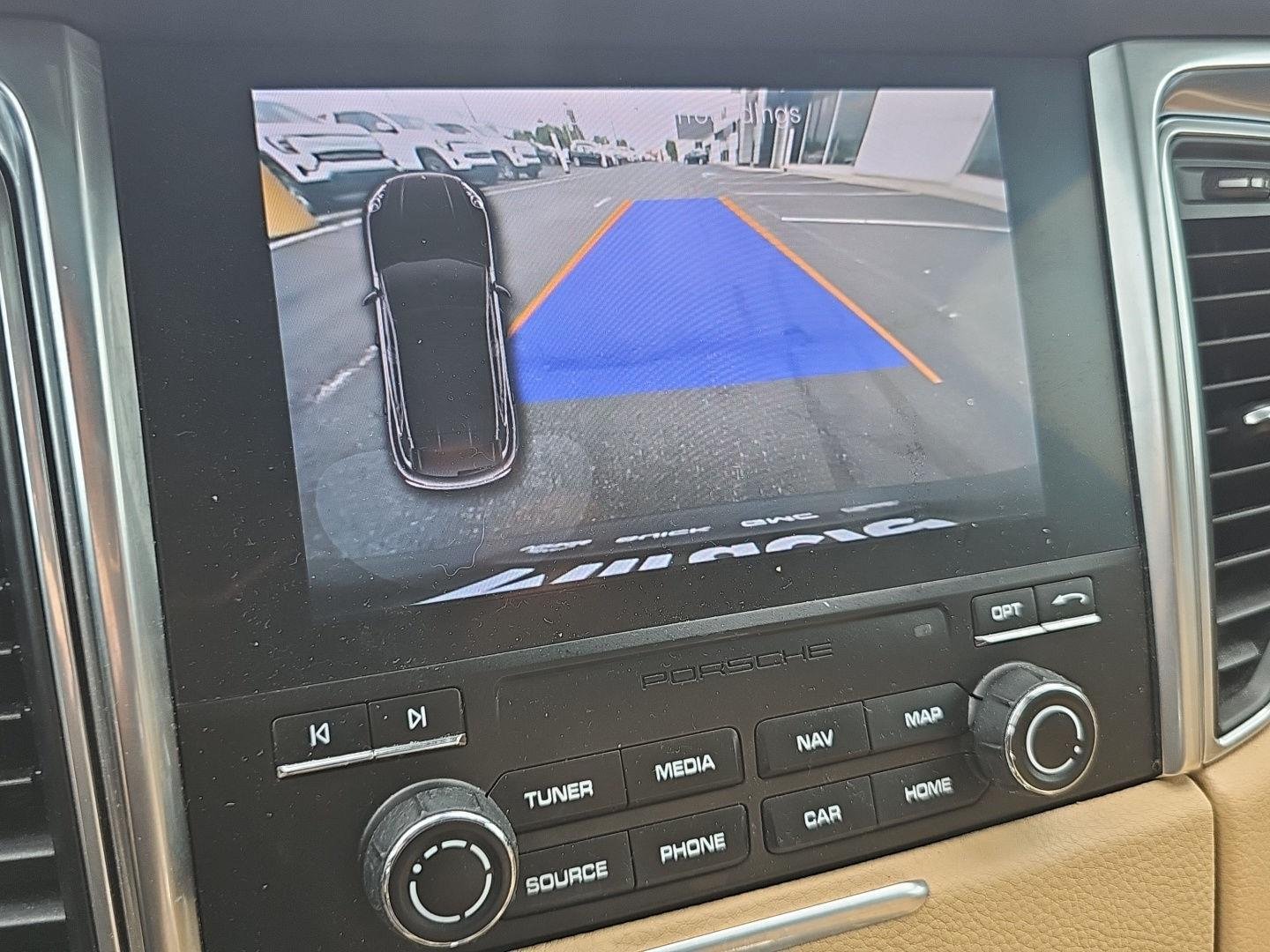Used 2018  Porsche S image 12