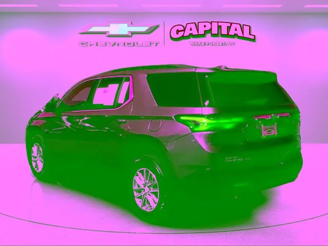 Used 2023 Green Chevrolet LT image 3