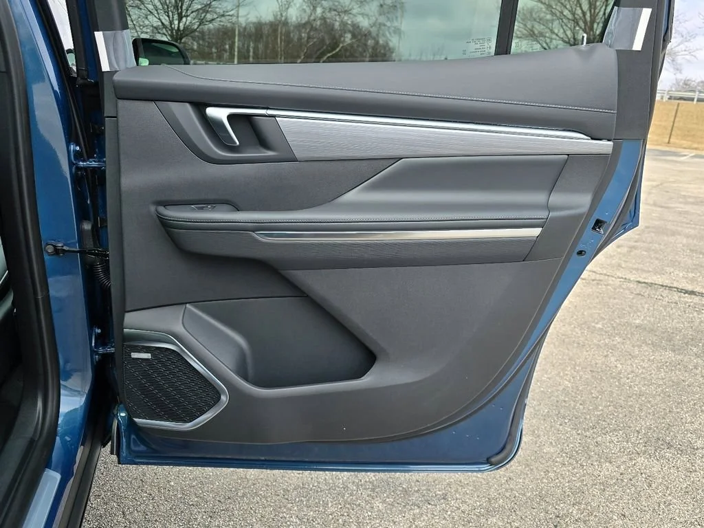 New 2026 Ocean Blue Metallic Buick Preferred image 34