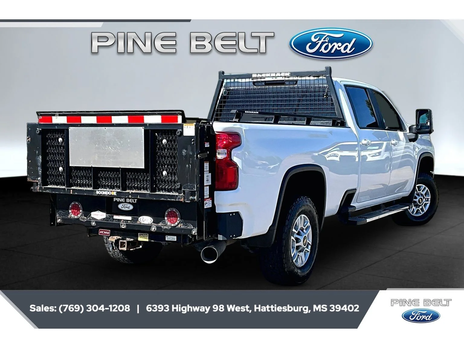 Used 2021 Summit White Chevrolet LT image 11