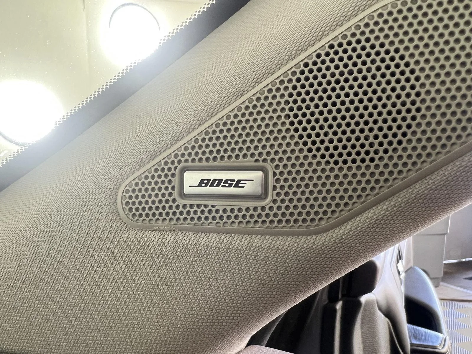 Used 2022 Boulder Gray Pearl Nissan SL image 14