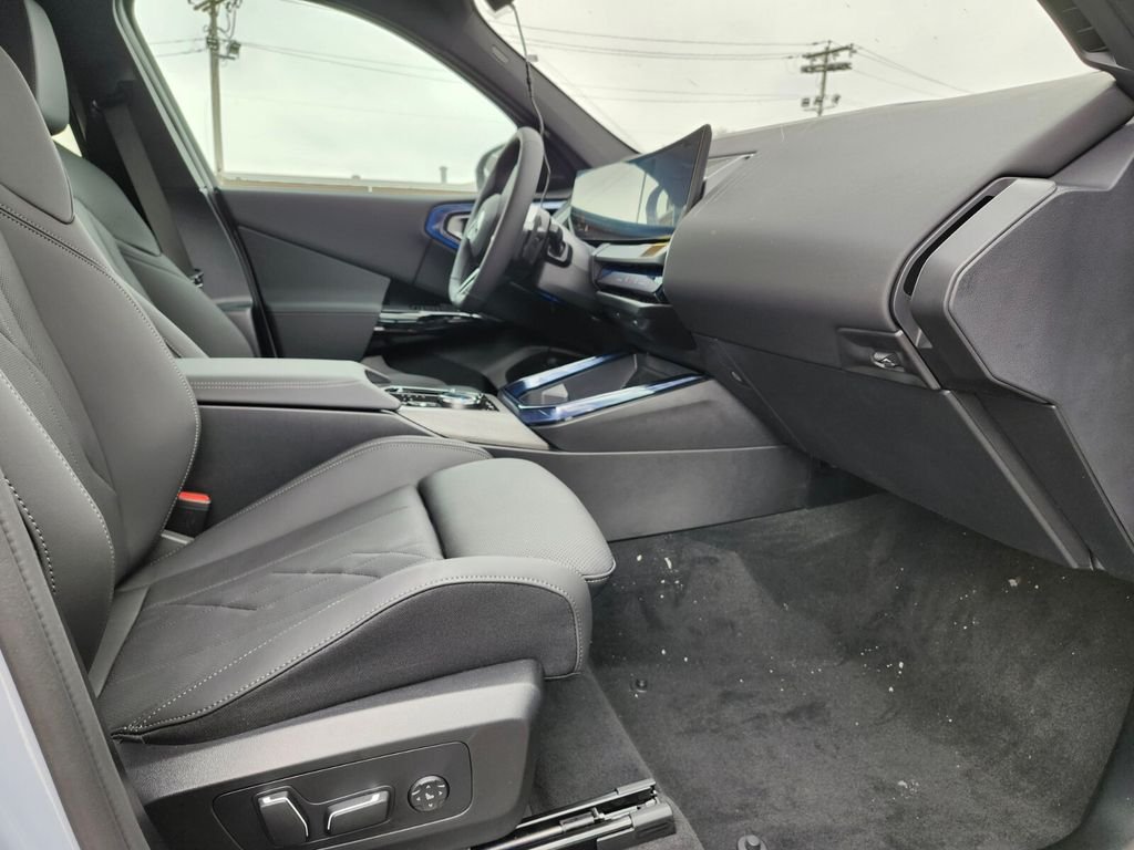 Used 2026 Gray BMW 30 xDrive image 10