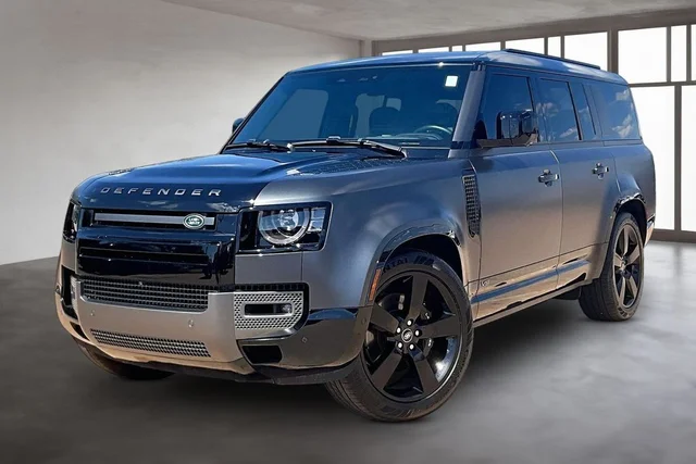 2025 Land Rover Defender 130 V8
