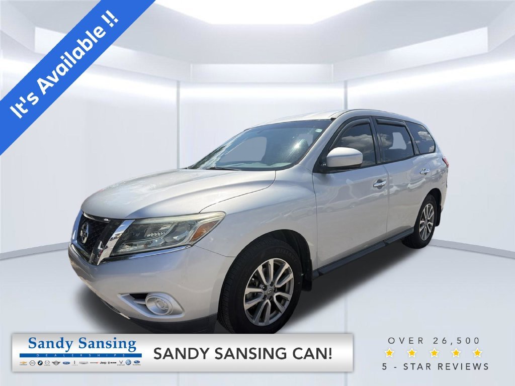 Used 2015 Silver Nissan S image 1
