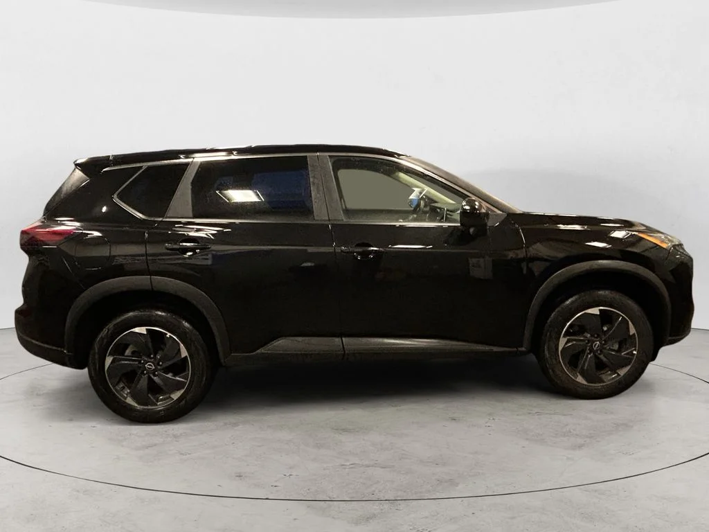 Used 2025 Super Black Nissan SV image 7