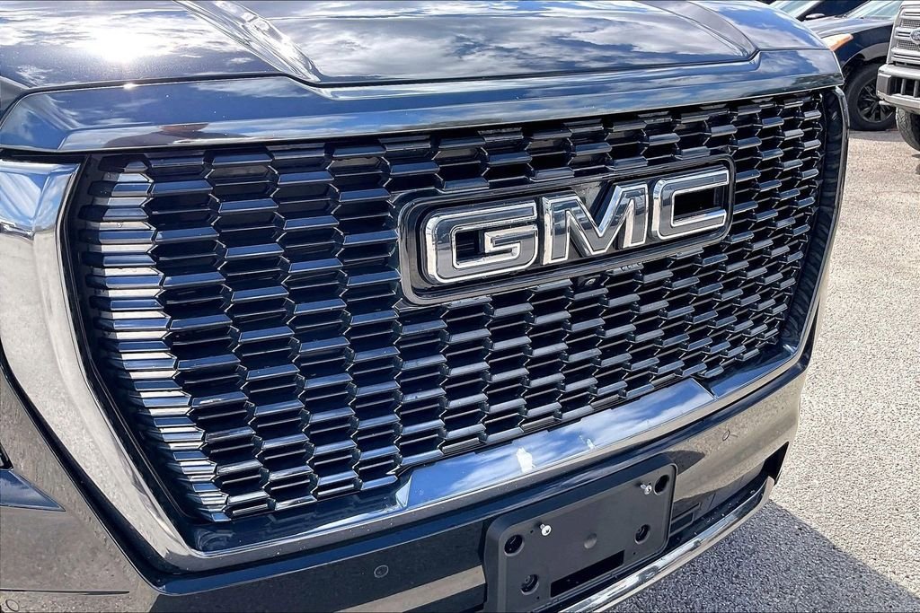 Used 2023 Black GMC Denali Ultimate image 34