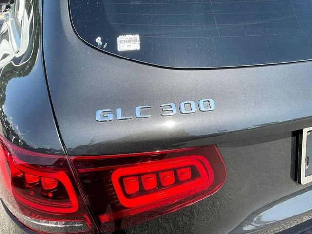 Used 2022 Gray Mercedes-Benz GLC 300 image 25
