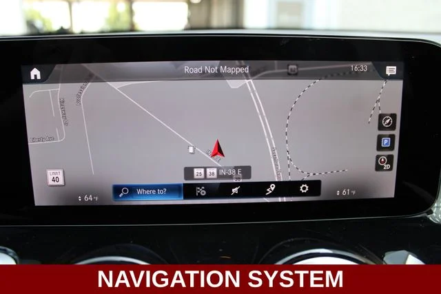 Used 2022  Mercedes-Benz GLB 250 image 5