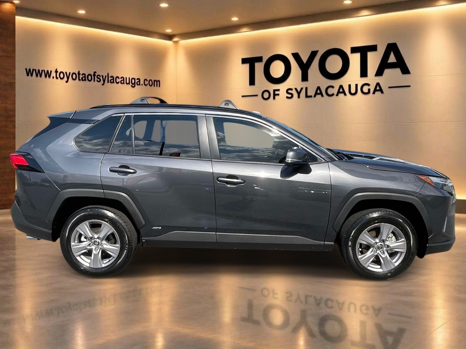 Used 2025 Magnetic Gray Metallic Toyota Hybrid XLE image 2