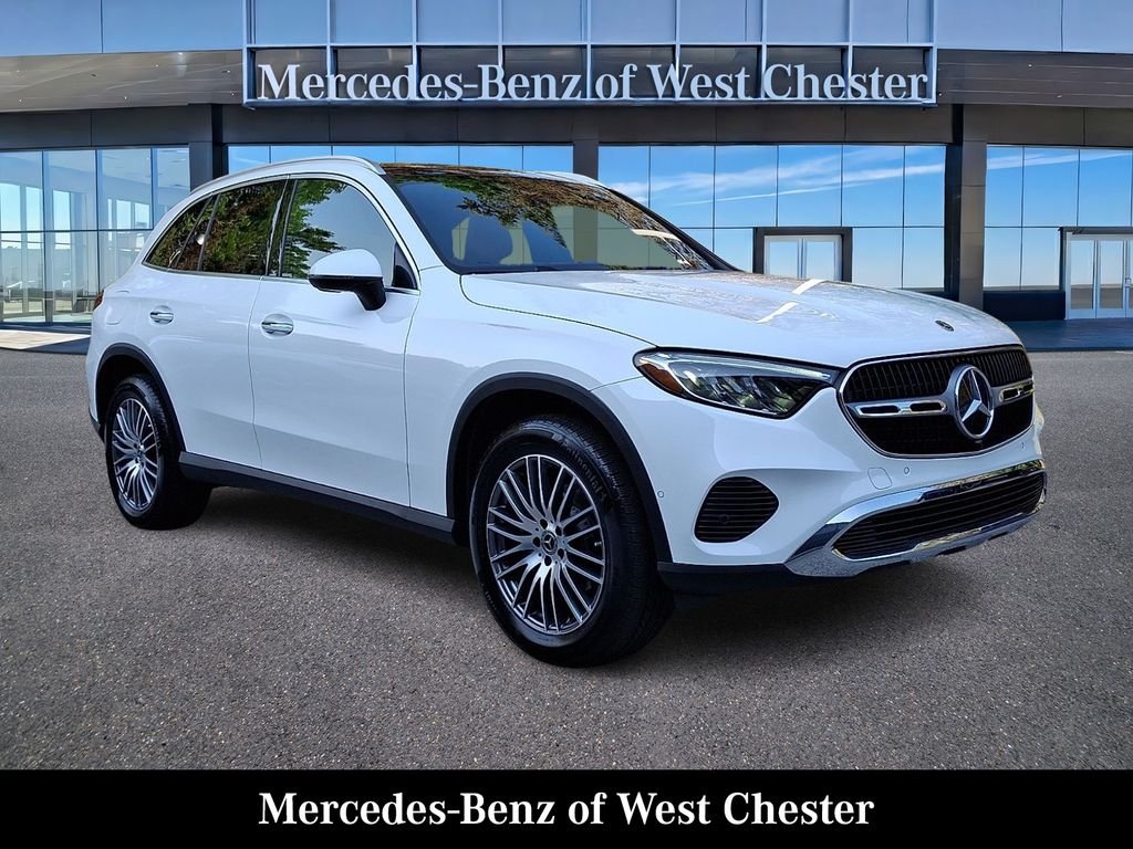 2026 Mercedes-Benz GLC 300 AWD 4MATIC® photo 1