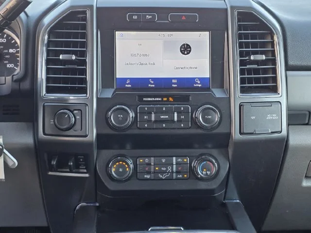 Certified Used 2022 Oxford White Ford XLT image 8