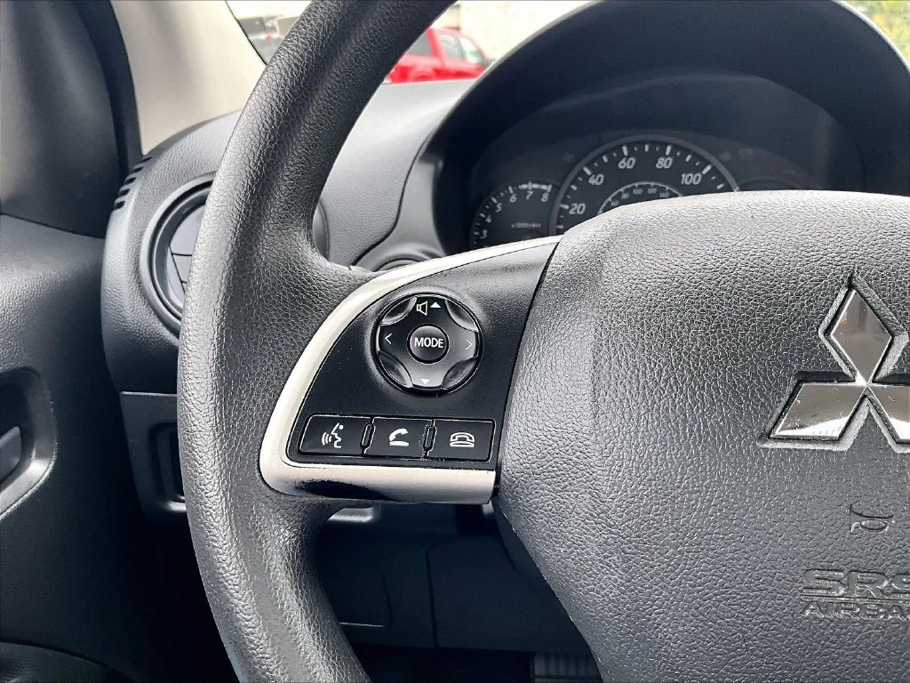 Used 2024 Red Mitsubishi ES image 19
