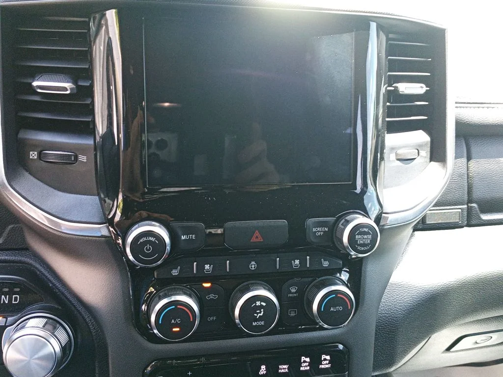 Used 2022 White Ram Laramie image 20