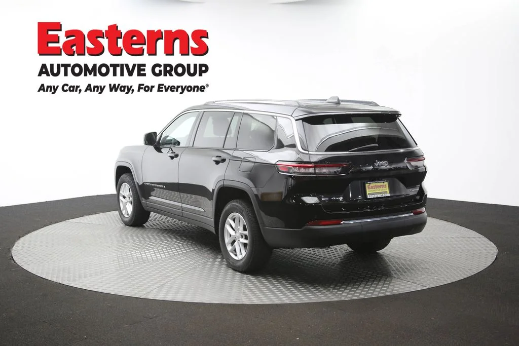 Used 2022 Black Jeep Laredo image 65