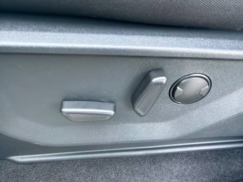 New 2026 Avalanche Ford XLT image 14