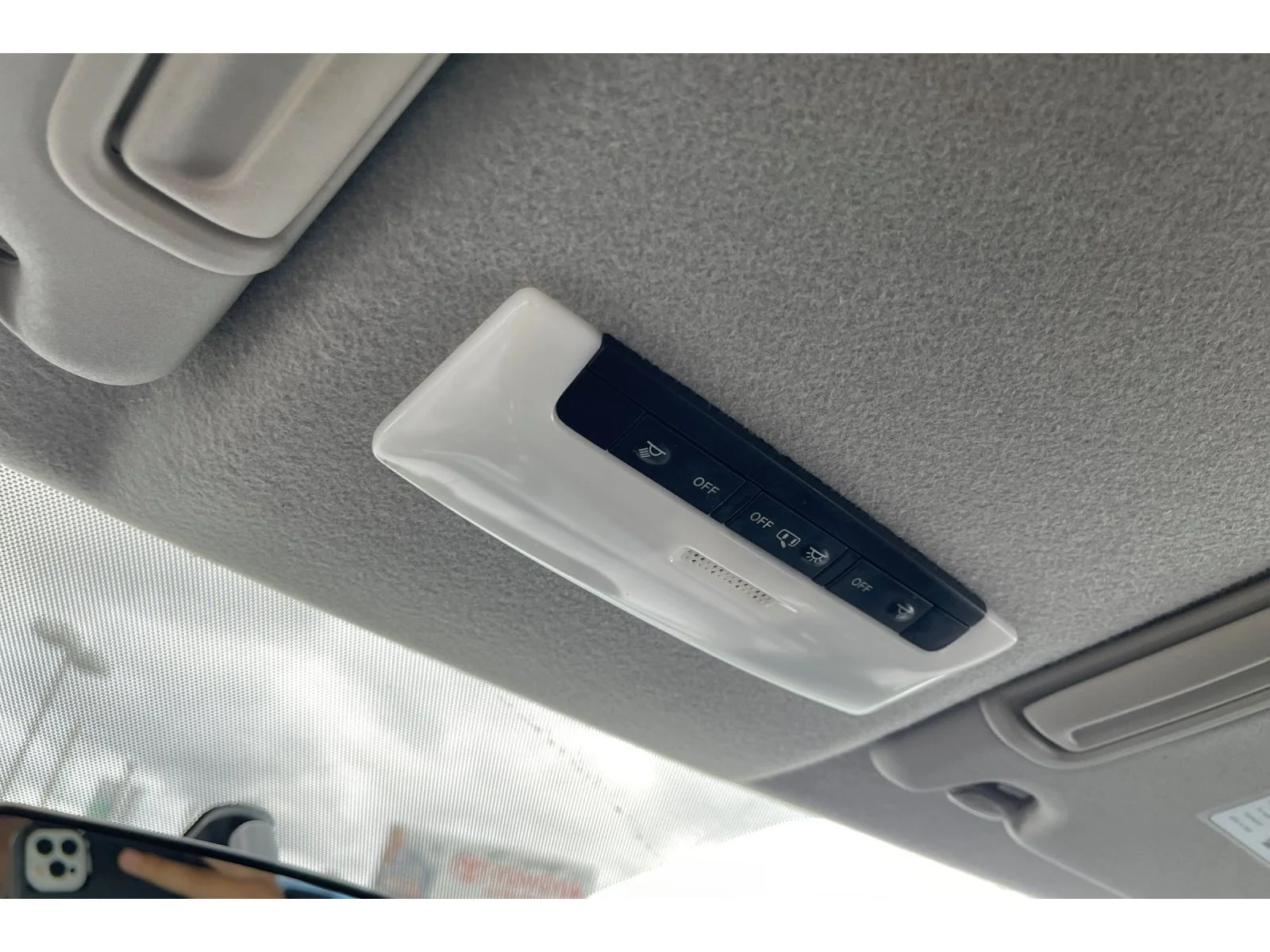Used 2019 Aspen White Tricoat Nissan SV image 24