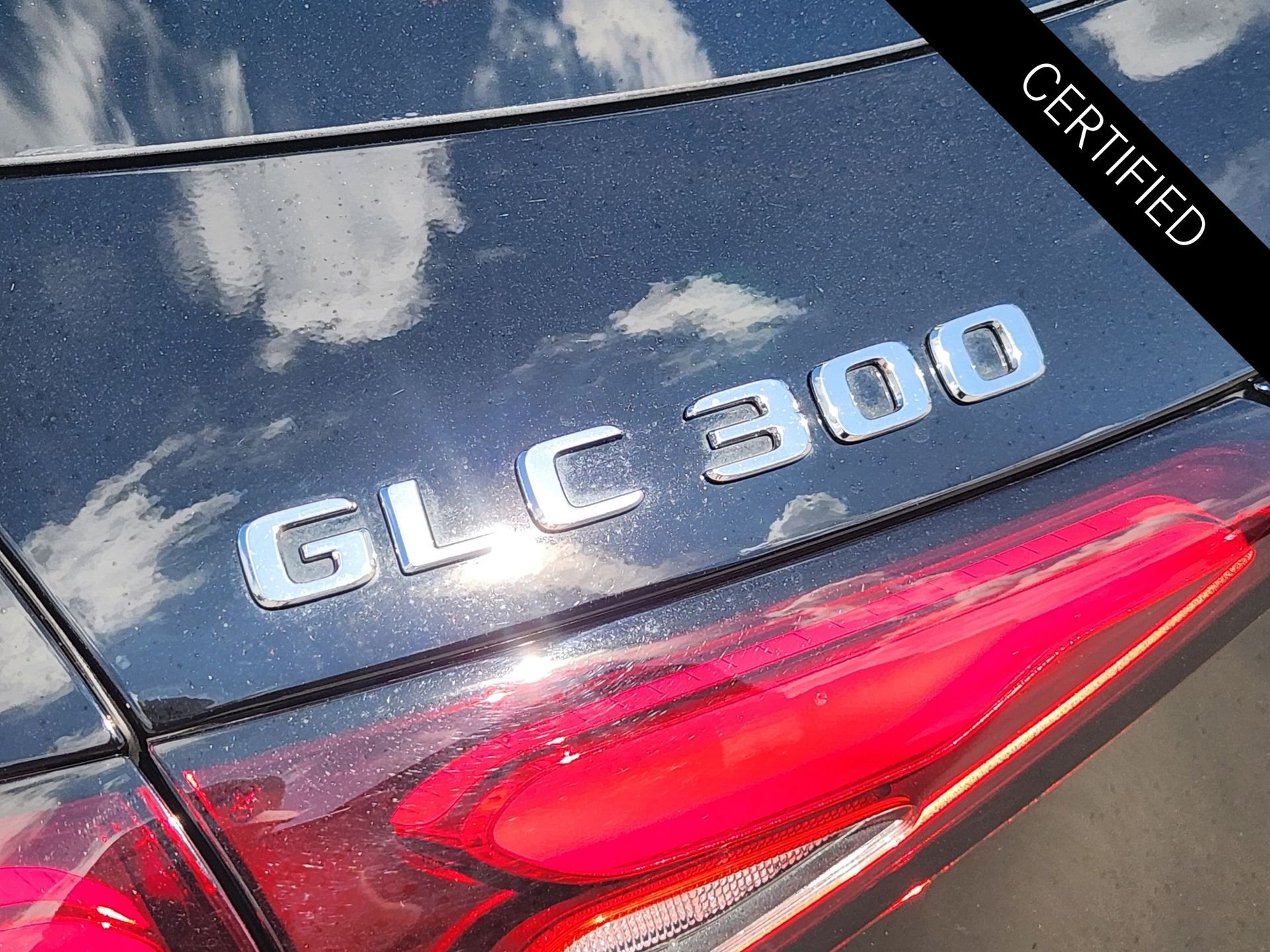 Certified Used 2026 Black Mercedes-Benz GLC 300 image 14