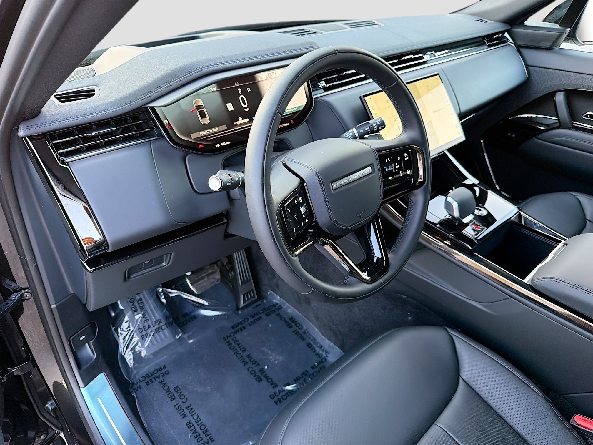 New 2026 Santorini Black LAND ROVER Dynamic SE image 25