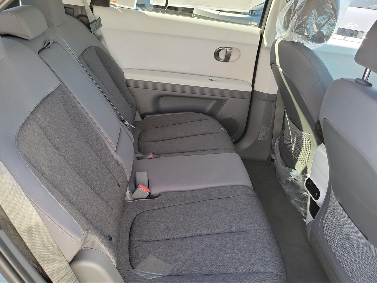New 2026 Cyber Gray Hyundai SE image 19