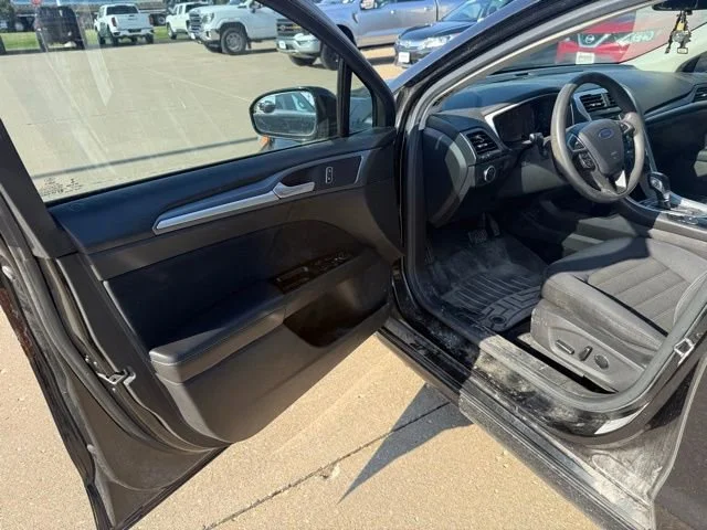 2013 Ford Fusion SE - Photo 8