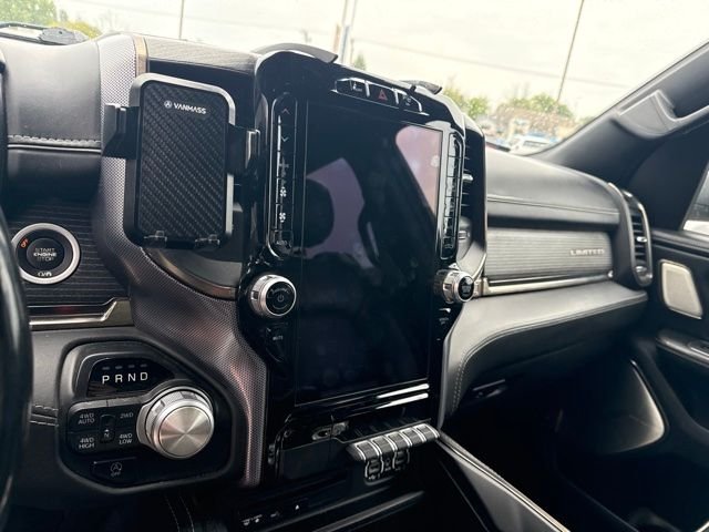 Used 2019 Diamond Black Crystal Pearlcoat Ram Limited image 9
