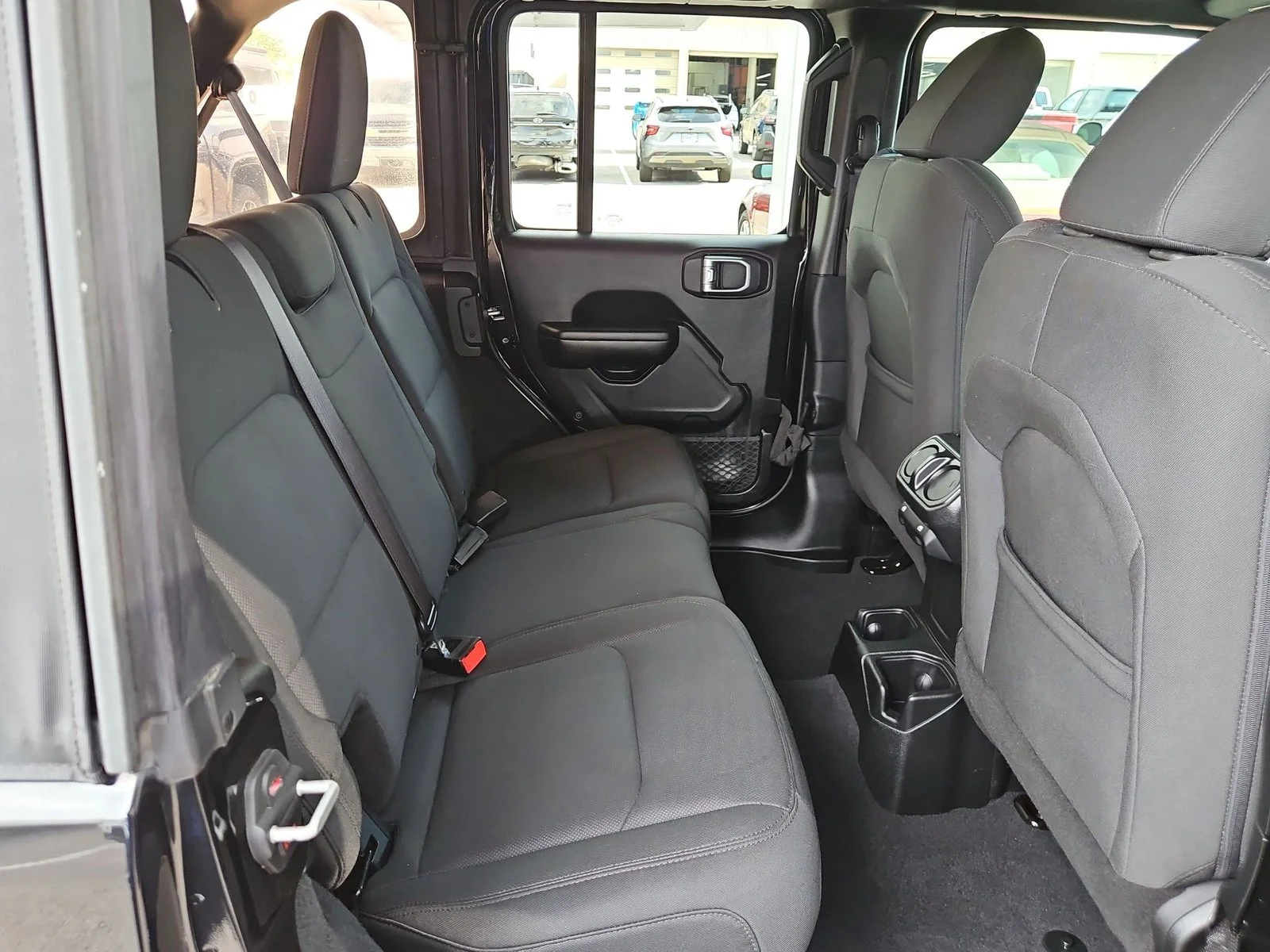 Used 2018 Black Clearcoat Jeep Sport S image 18