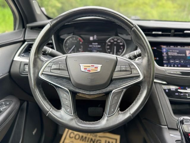 Used 2023 Black Metallic Cadillac Premium Luxury image 22