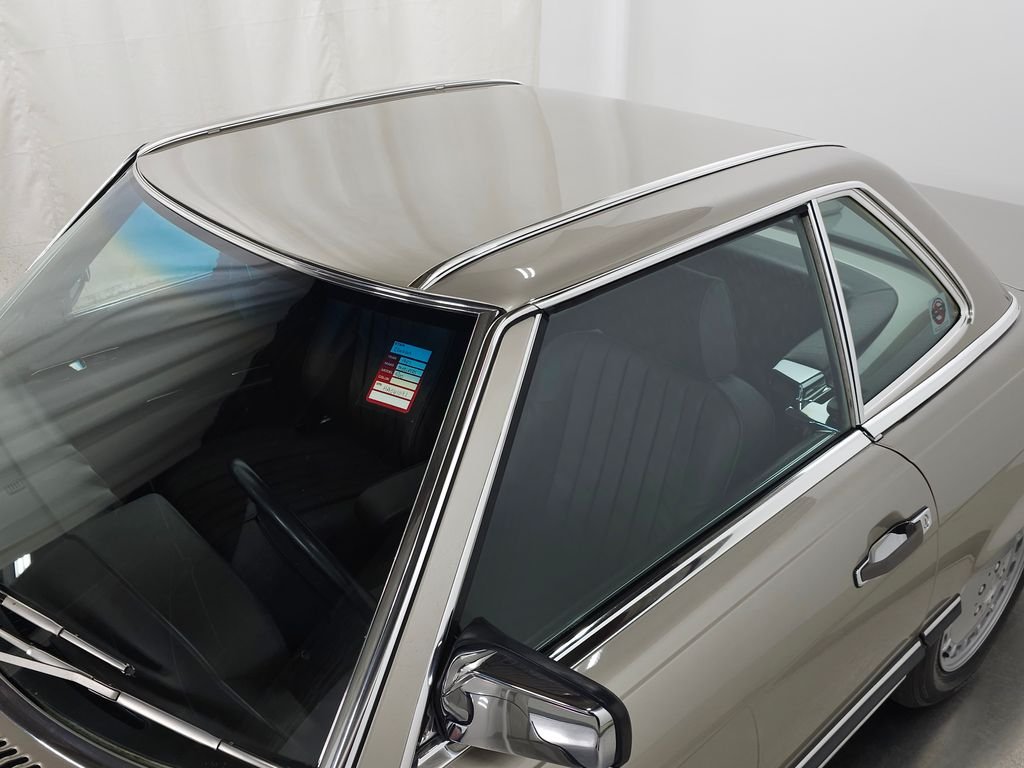 Used 1987 Gold Mercedes-Benz 560 SL image 20