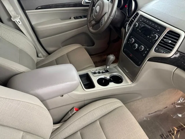 Used 2012 Silver Jeep Laredo image 25
