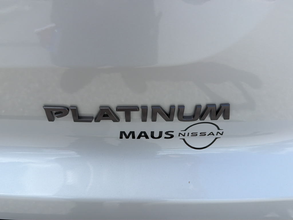 New 2026 White Nissan Platinum image 18