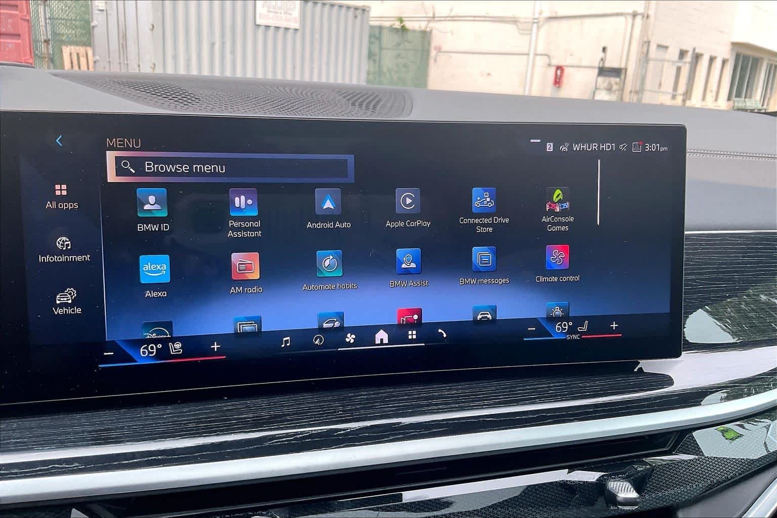 Used 2026 Carbon Black Metallic BMW xDrive40i image 36